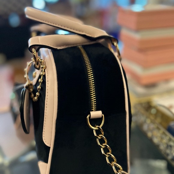 Juicy Couture satchel Crossbody - Picture 4 of 4